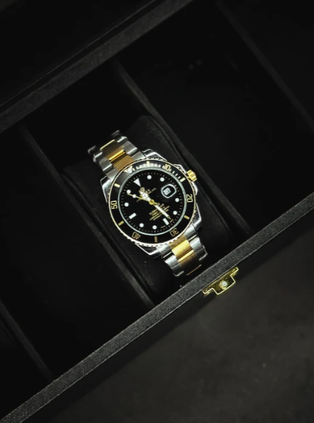 Rolex Submariner – Throne Edition ( Gold Black )
